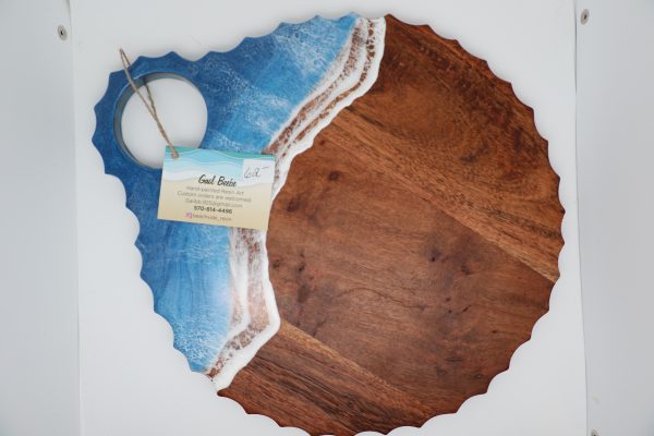 Round Wood Board with Waves