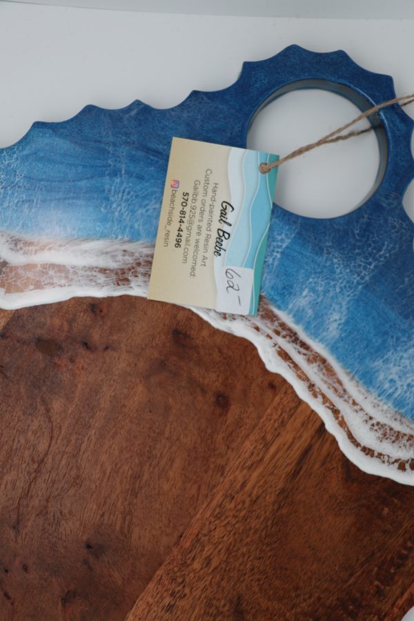 Round Wood Board with Waves - Image 2